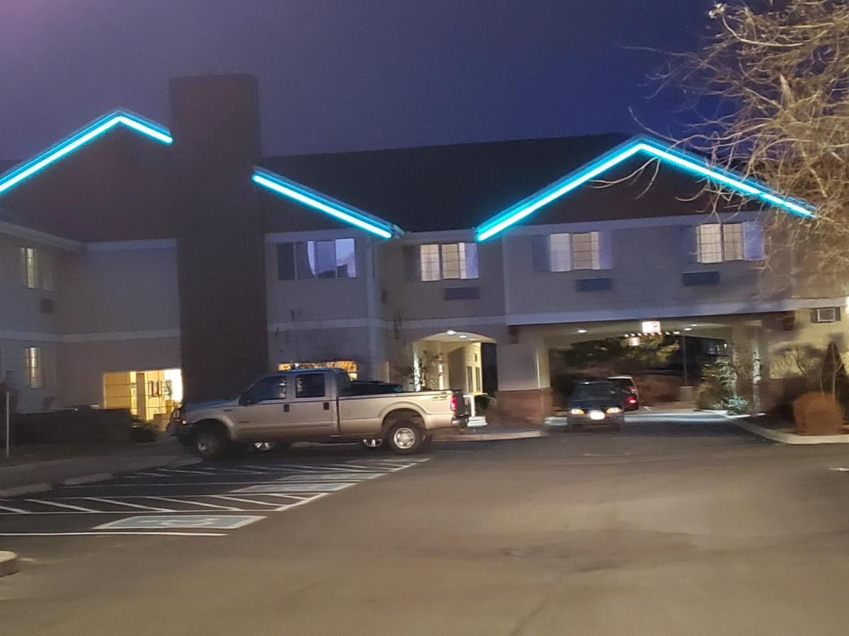 Country Inn & Suites By Radisson, Bend, Or Exteriér fotografie